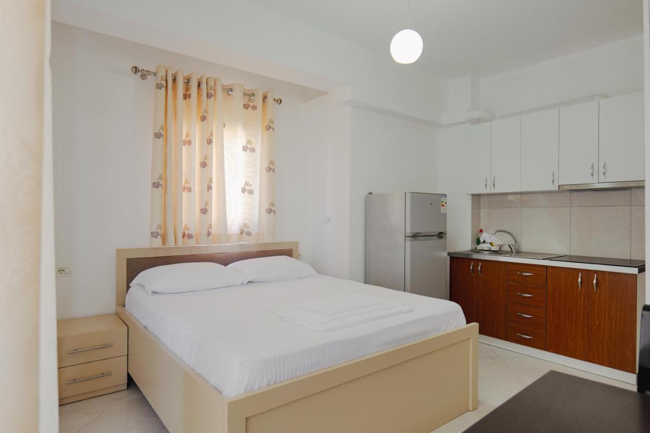 Kidi Apartments Саранде Екстериор снимка