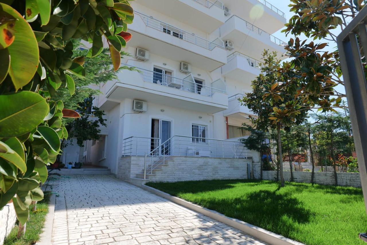 Kidi Apartments Саранде Екстериор снимка